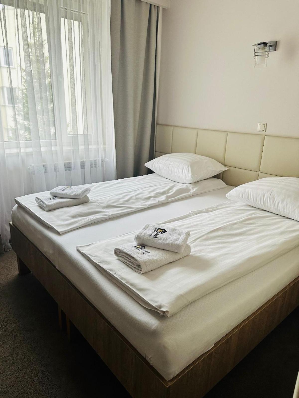 Hotel Tm Radom Esterno foto