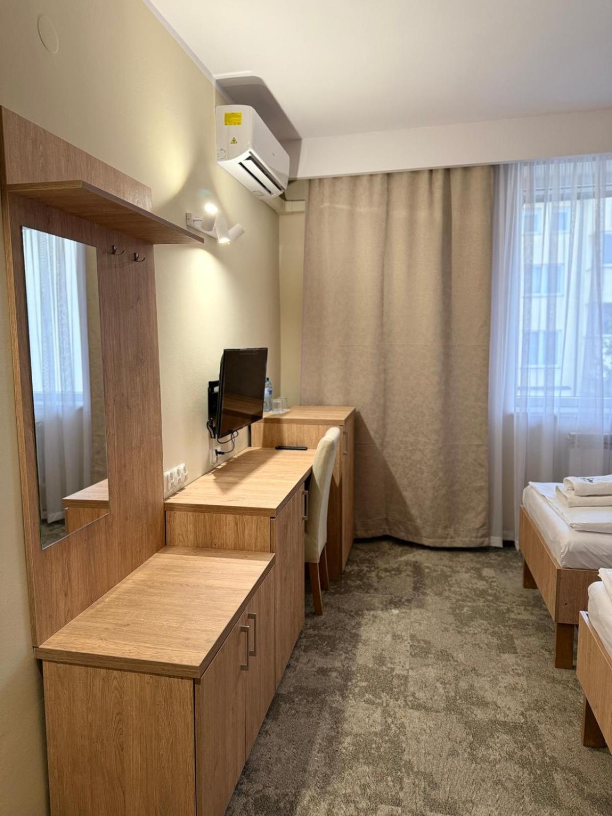 Hotel Tm Radom Esterno foto