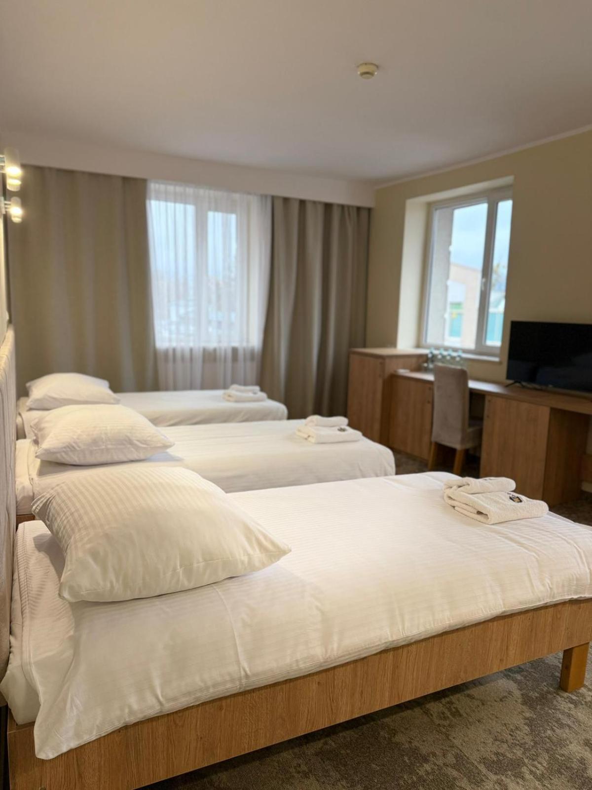 Hotel Tm Radom Esterno foto